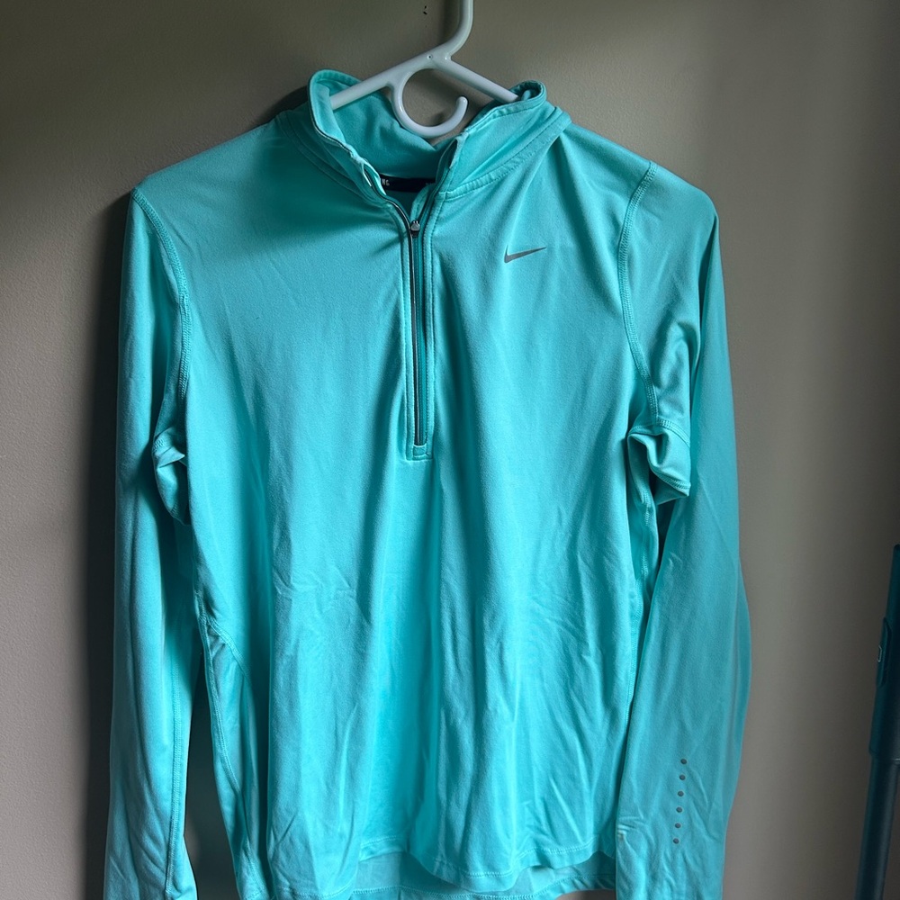 Nike Women’s Aqua Quarter Zip